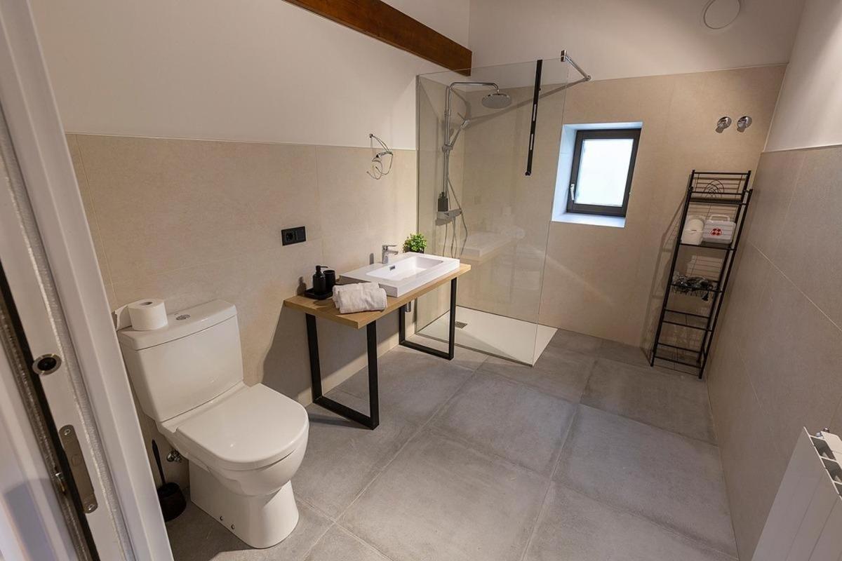 Arbela Apartamentuak Aia Exteriör bild